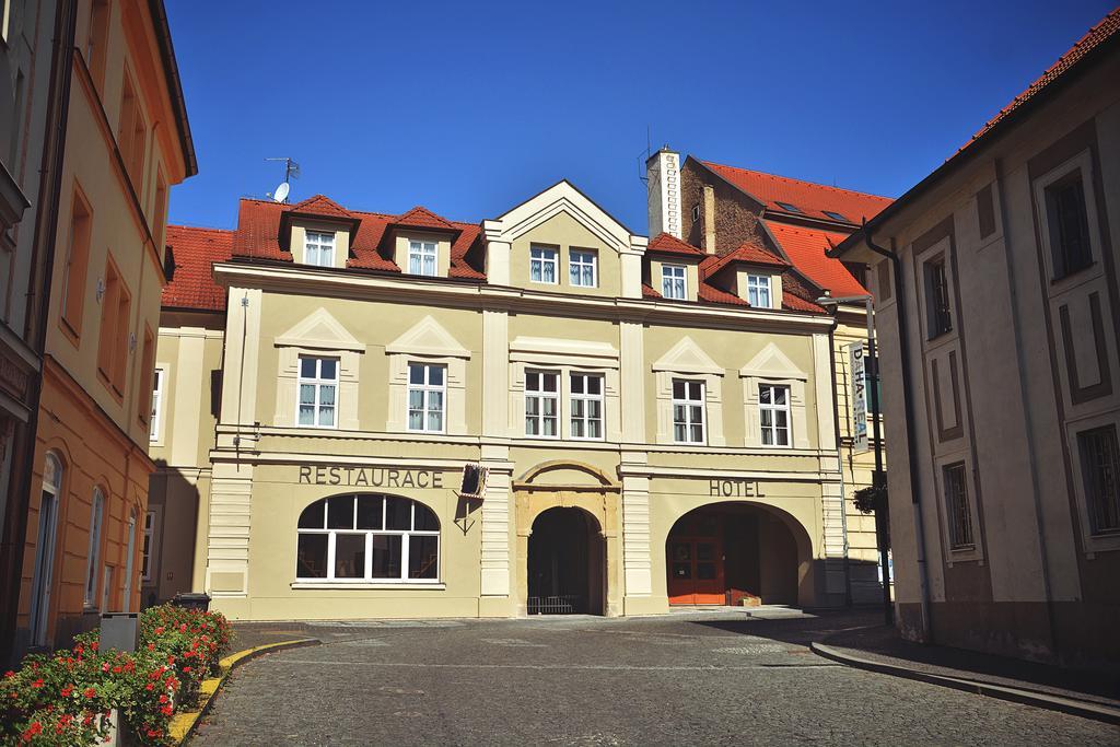 Hotel U Hradu Mladá Boleslav Dış mekan fotoğraf